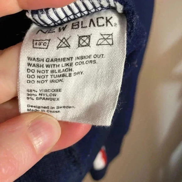 New Black red  white stripes navy sweatshirt - Picture 3 of 5